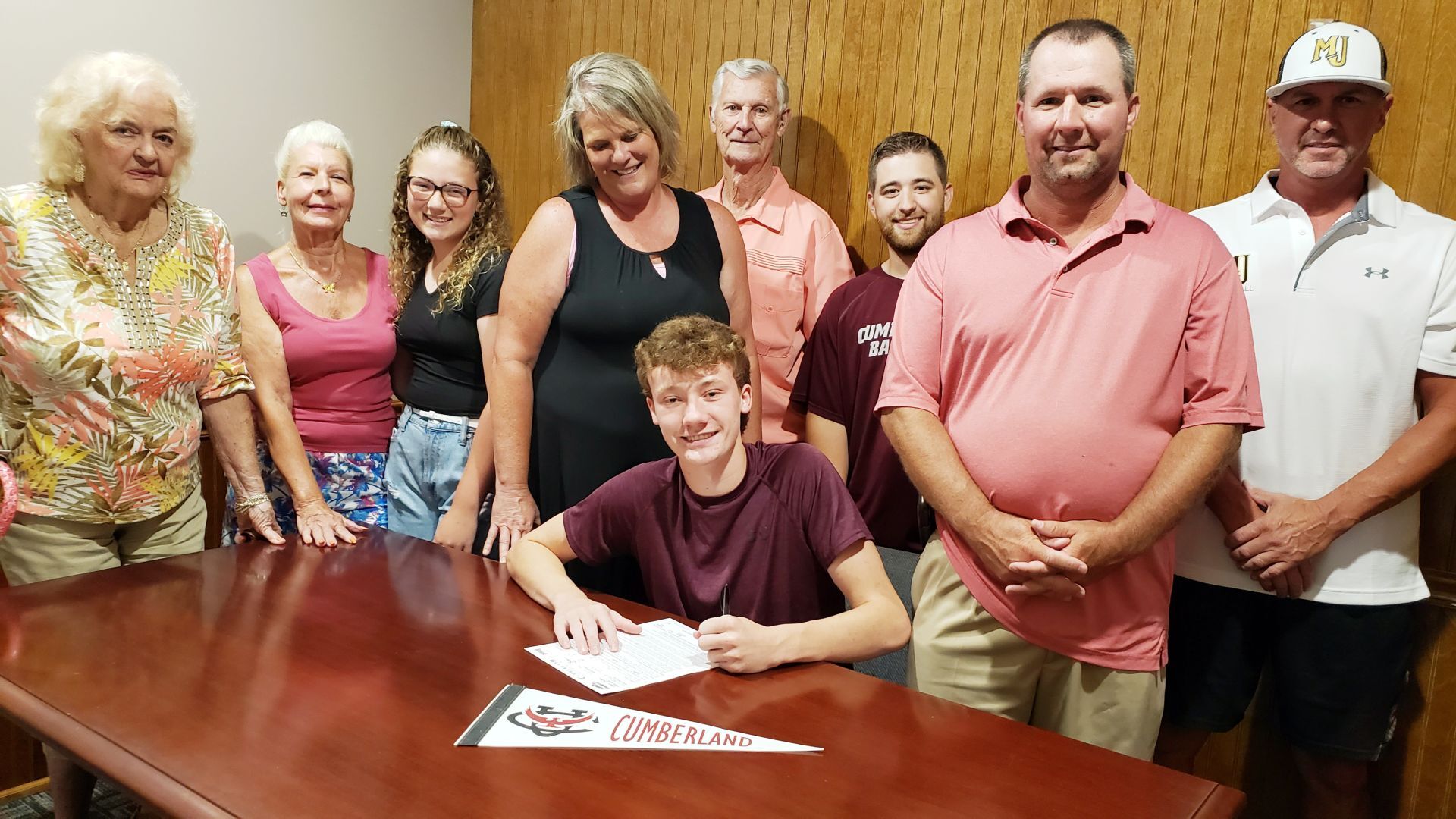 Mt. Juliet pitcher signs with Phoenix baseball